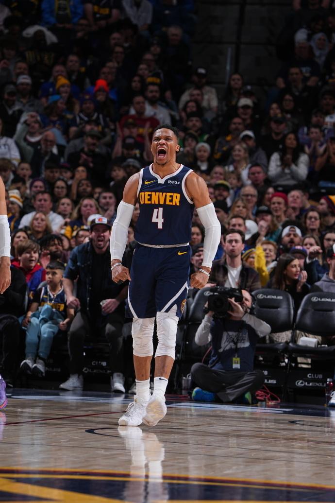 今晚NBA季后赛焦点战，多特蒙德造点机会，震撼外界，轮换策略成焦点的简单介绍