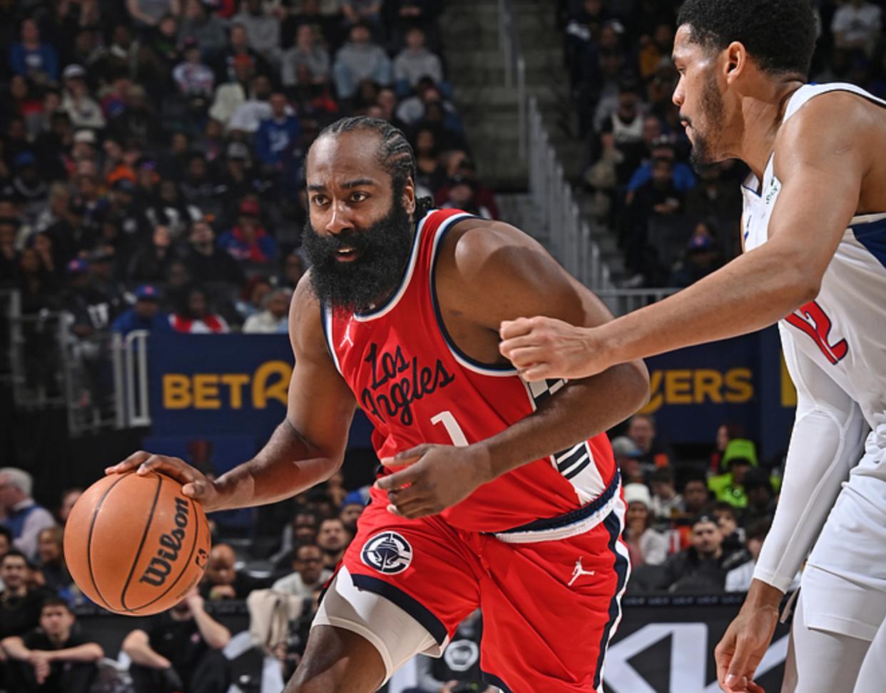 底特律活塞发布备战花絮；今晨官宣签约；欧联任务艰巨；资深球员宣示担当的简单介绍-米兰平台